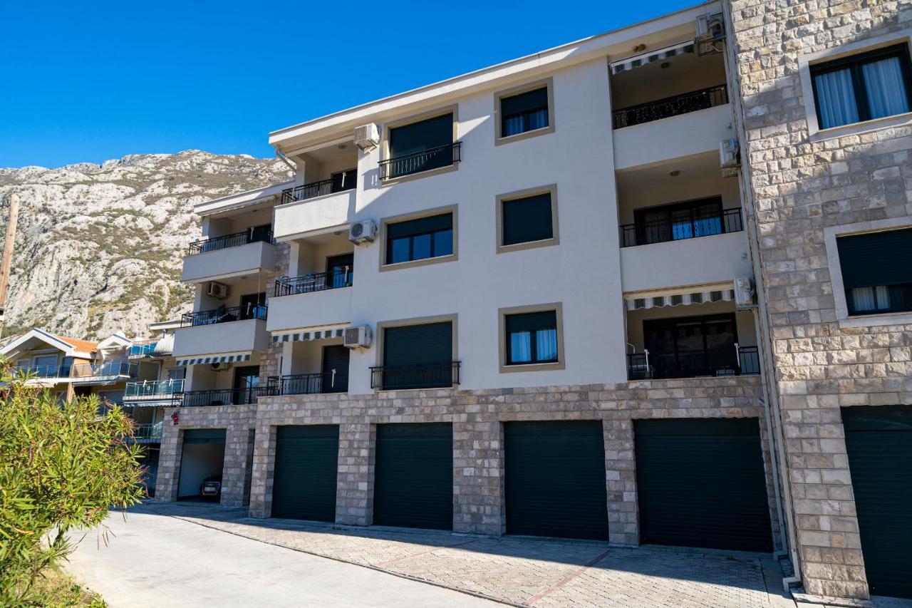 Boka View Luxury Suite - With Free Garage Parking Kotor Exterior foto